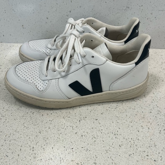 Veja White and Black Casual Sneakers - Picture 2 of 5